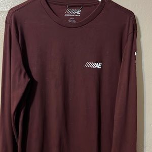 American Eagle men’s long sleeve t shirt